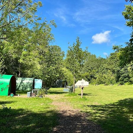 Battle Pods And Bells Glamping Ξενοδοχείο Εξωτερικό φωτογραφία