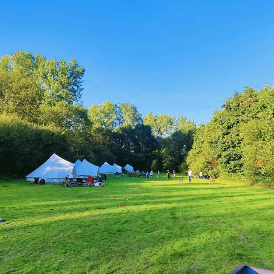 Battle Pods And Bells Glamping Ξενοδοχείο Εξωτερικό φωτογραφία